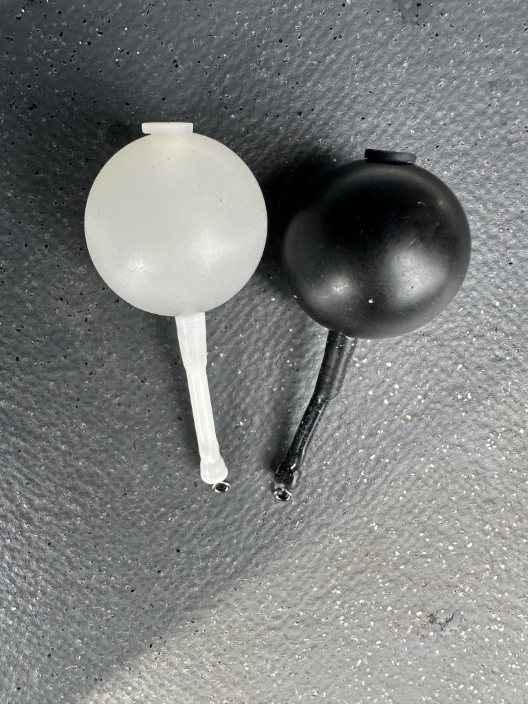 Bison Slow Sinker in Schwarz & Weiss